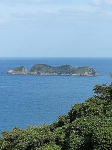 平戸島から見る中江ノ島